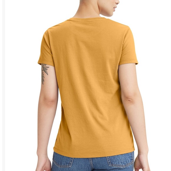 NEW! NWT Levi’s Amber the Perfect Tee - Picture 2 of 3